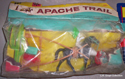 apache trail set” longdesc=